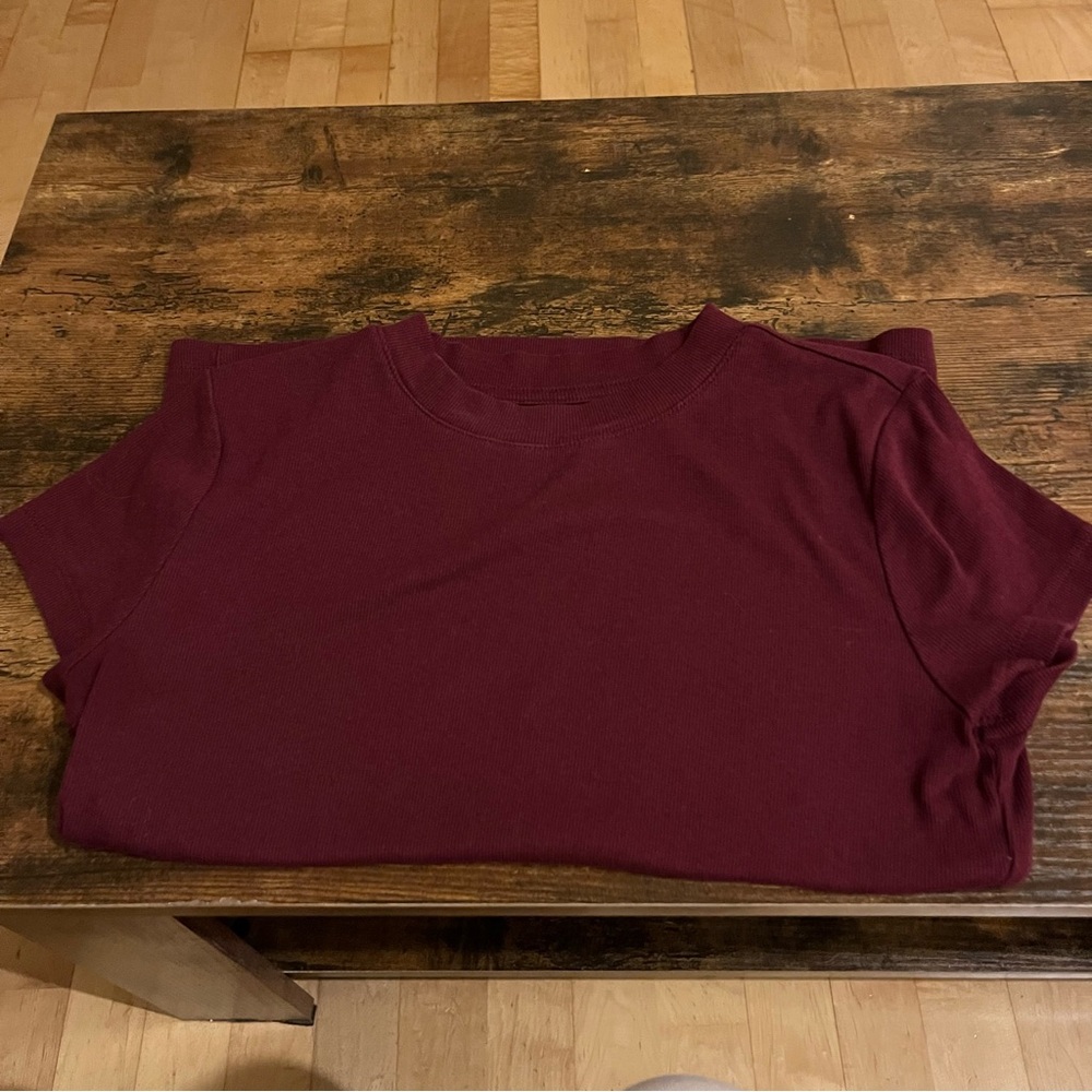 Maroon Ribbed Tee